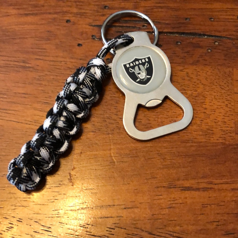 Oakland raiders Paracord keychain